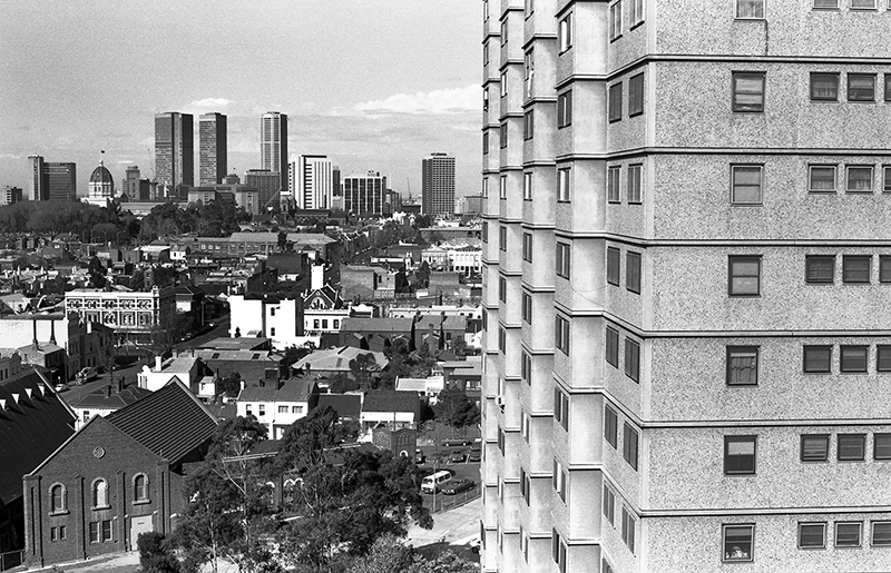 Life in an Inner Melbourne Housing Estate, 1986: Australia : Richard Moore : Journalist : Photographer :